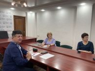 Теорія надлишкових знань: факти за і проти